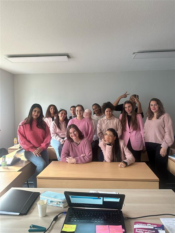 Apprenantes ESSAP Lyon participant à Octobre Rose